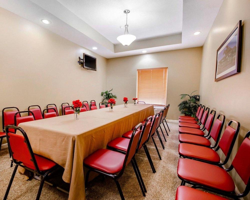 Comfort Inn & Suites La Grange Экстерьер фото