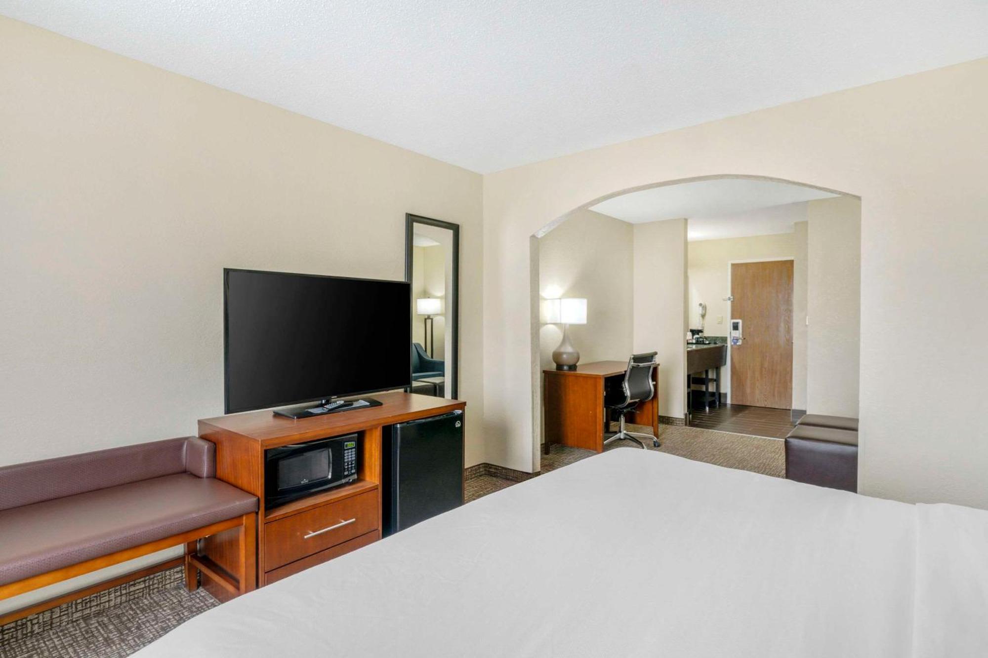 Comfort Inn & Suites La Grange Экстерьер фото