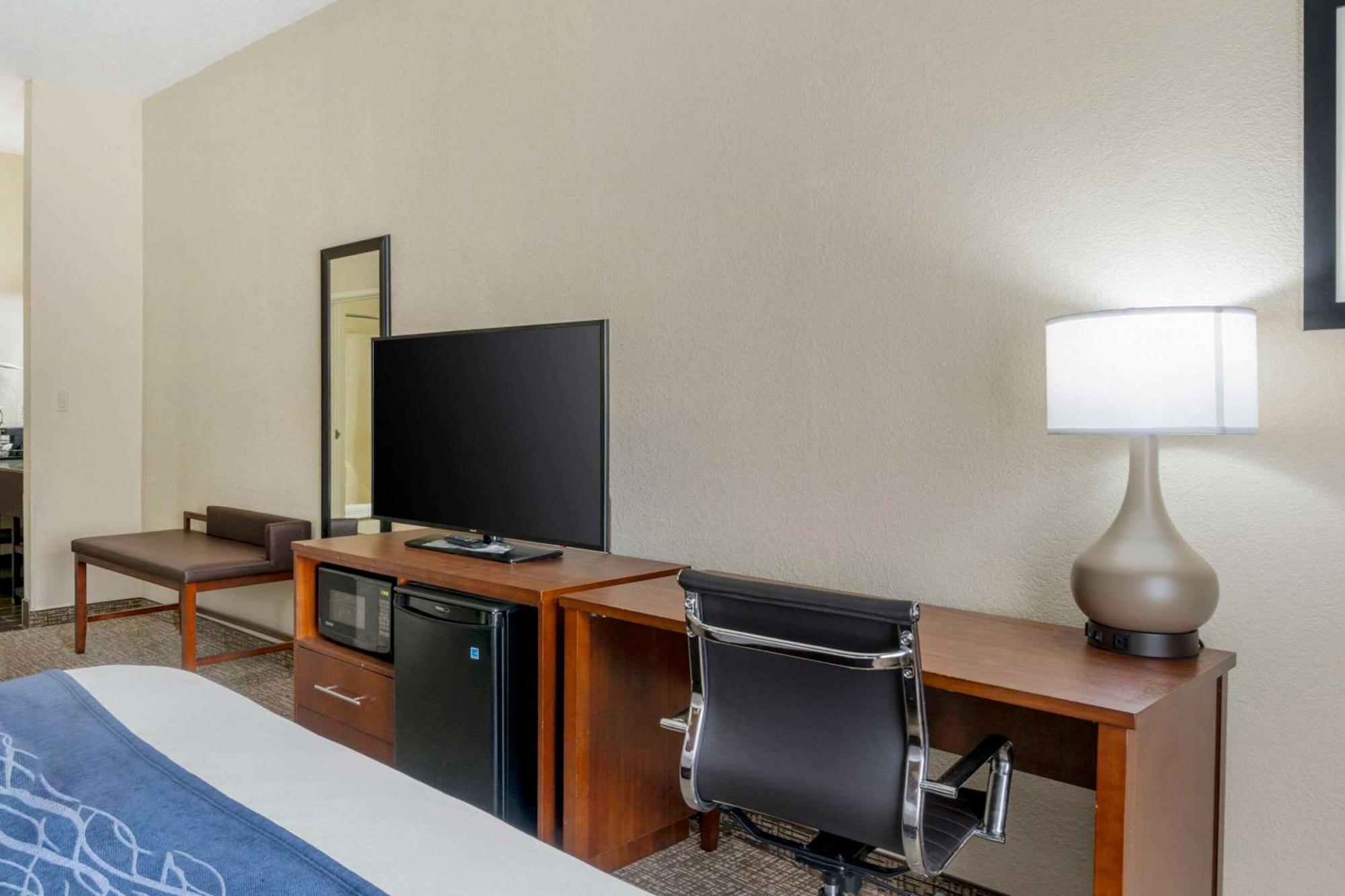 Comfort Inn & Suites La Grange Экстерьер фото