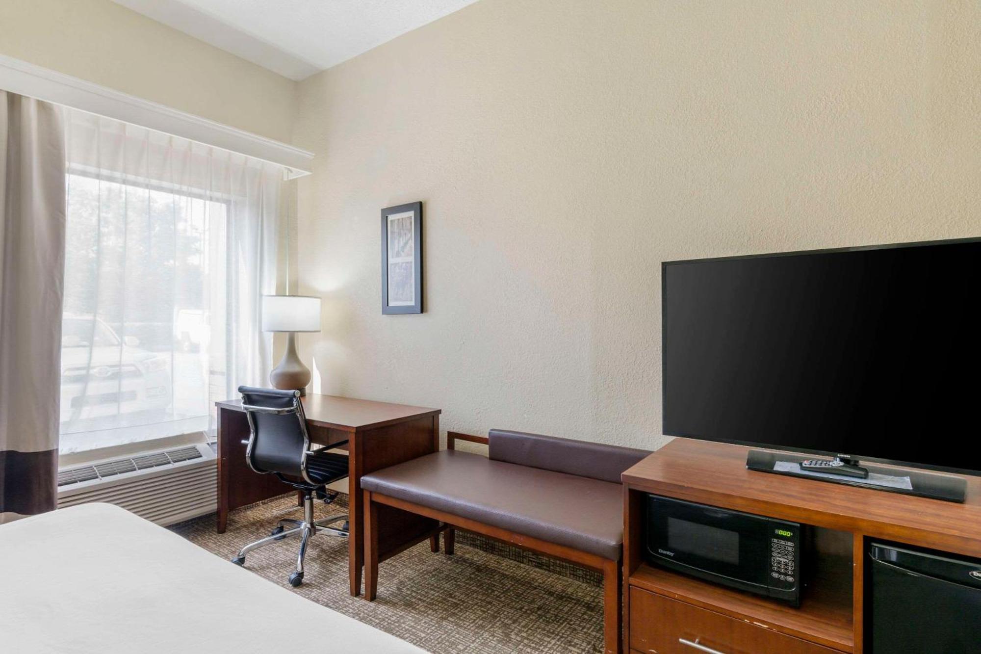 Comfort Inn & Suites La Grange Экстерьер фото