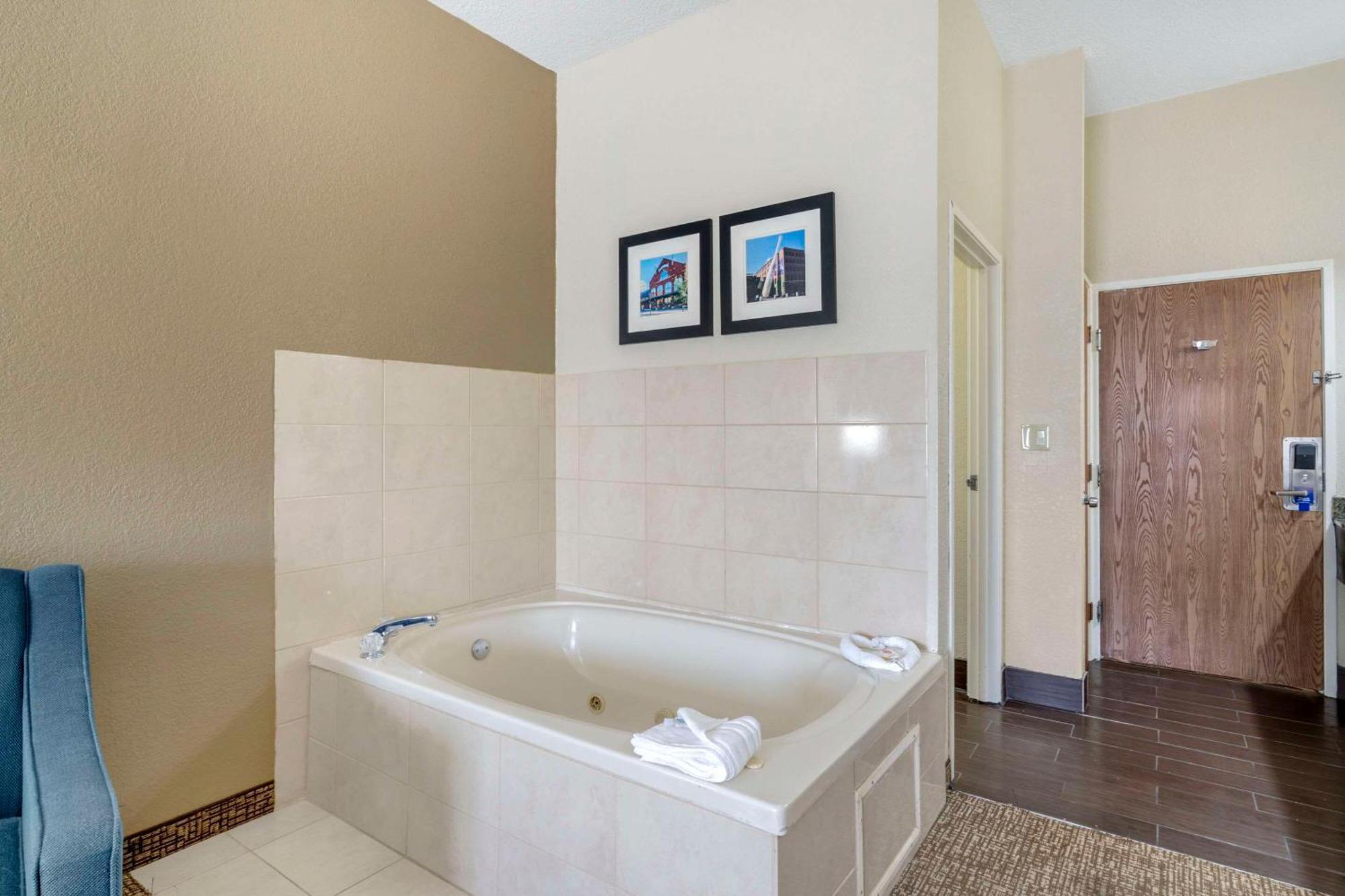 Comfort Inn & Suites La Grange Экстерьер фото